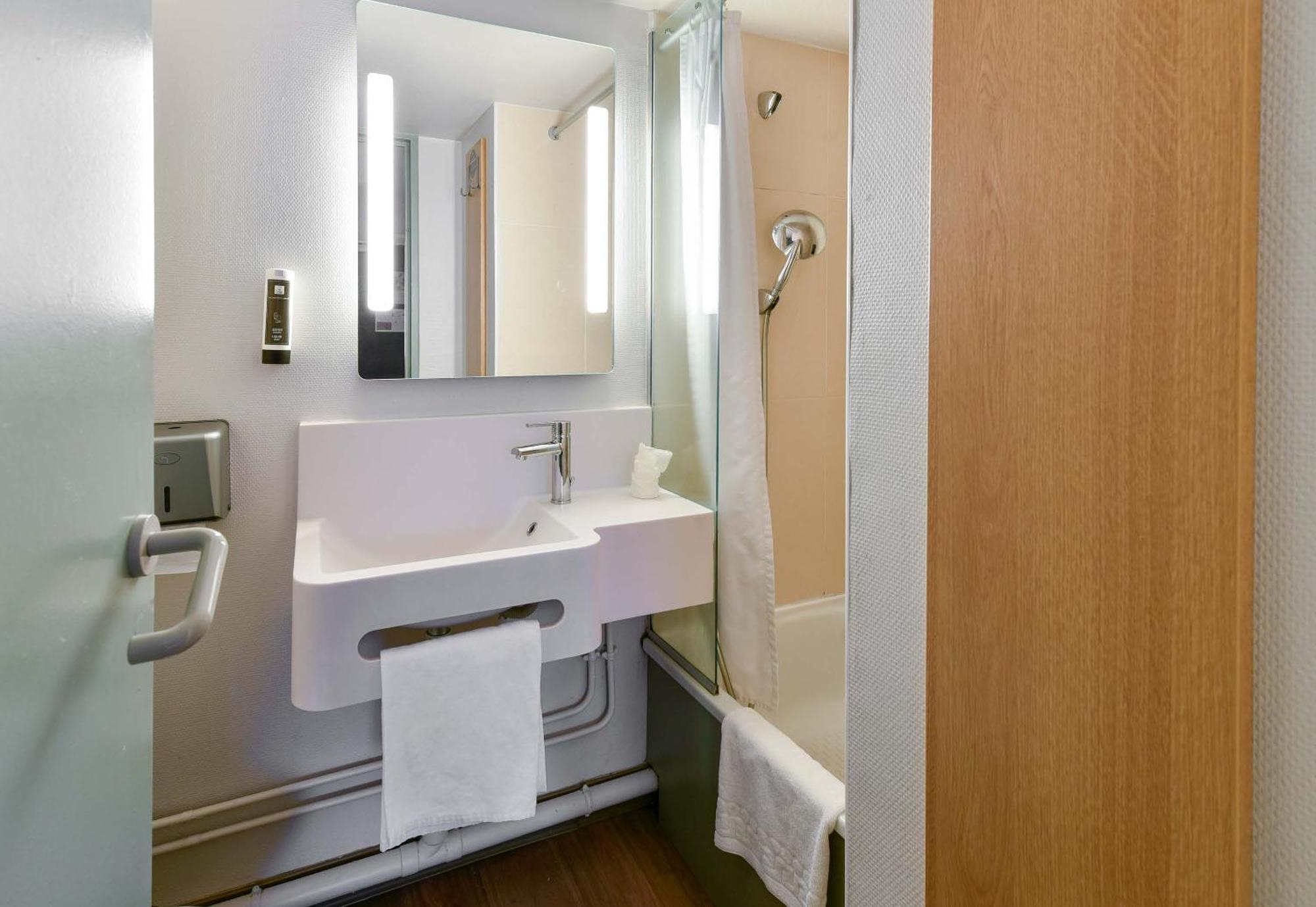 B&B Hotel Toulouse Cite De L'Espace Mouchotte Kültér fotó